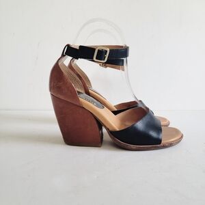 Kork Ease Mimi Tan Black Leather Open Toe Wedge Heels Size 6M Neutral Minimalist